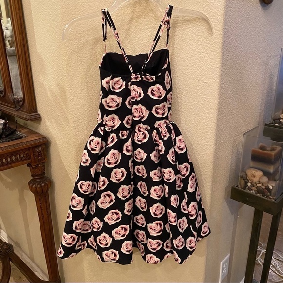 MISS BEHAVE Girls Floral Dress Size XLarge - Picture 6 of 9